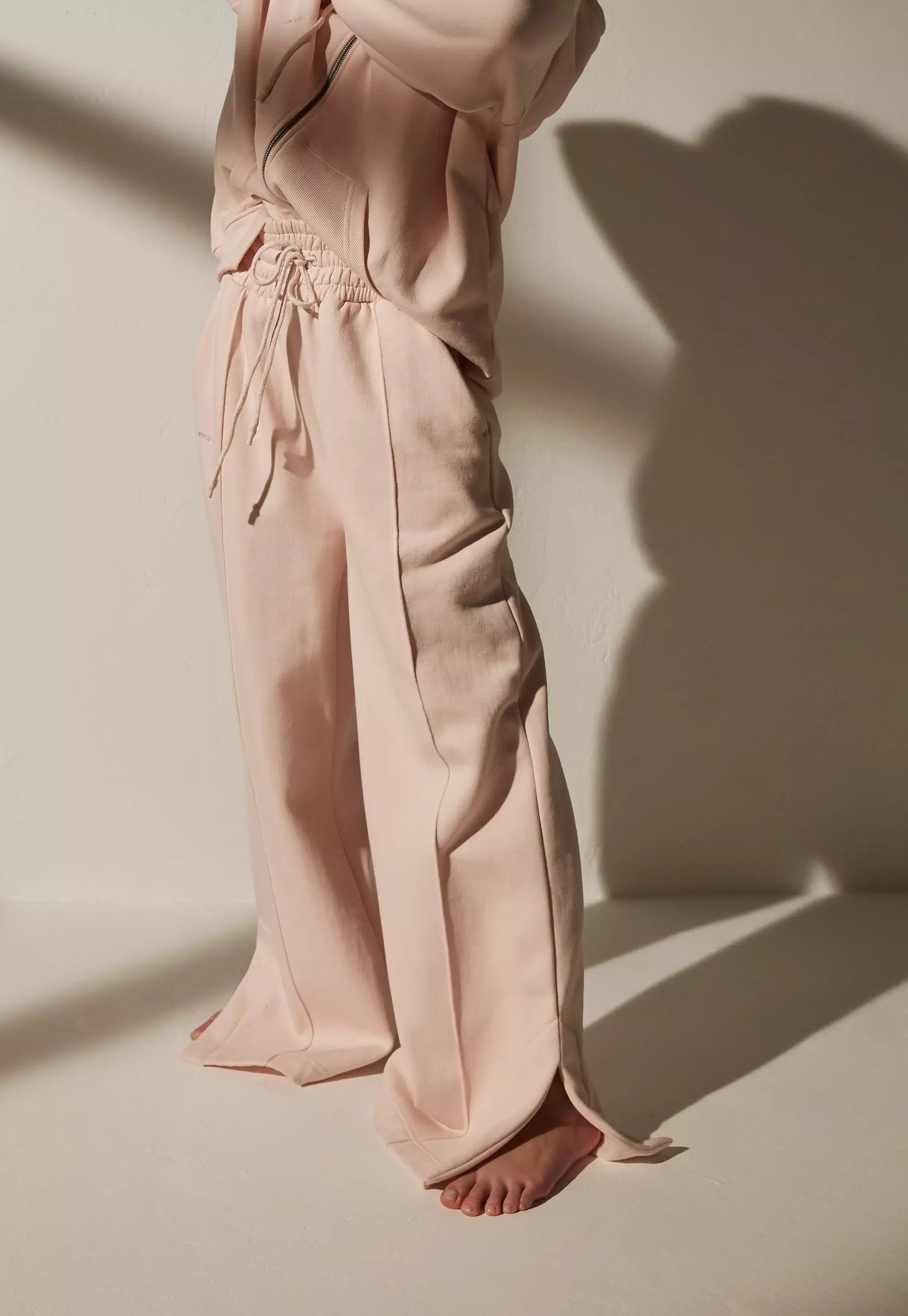 Re_Styld Pink Seam Front Wide Leg Joggers | Missguided (US & CA)