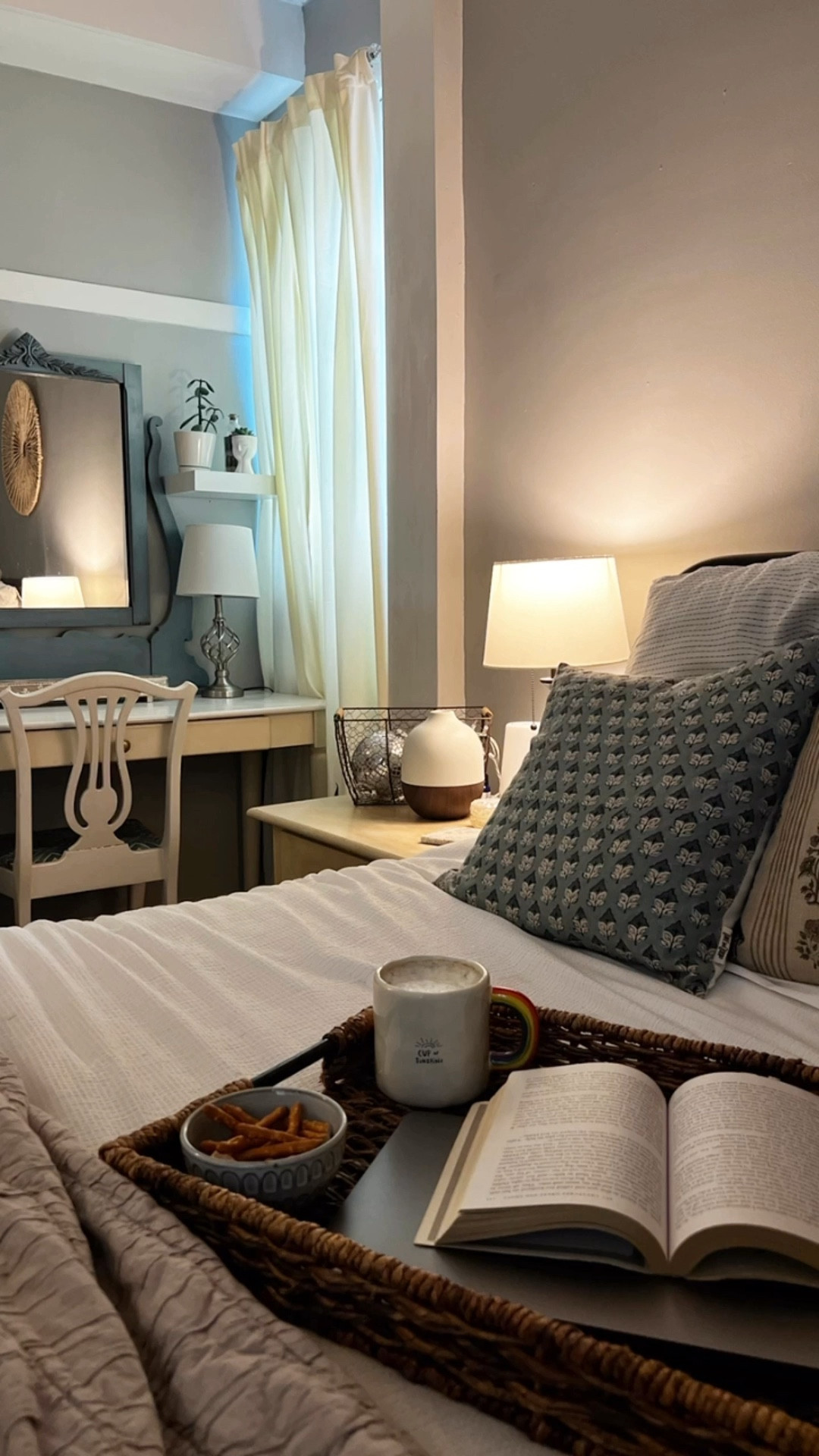 Rainy day vibes in the bedroom! cozy bedroom | velvet curtains |rainy day


#LTKSeasonal #LTKHome #LTKKids