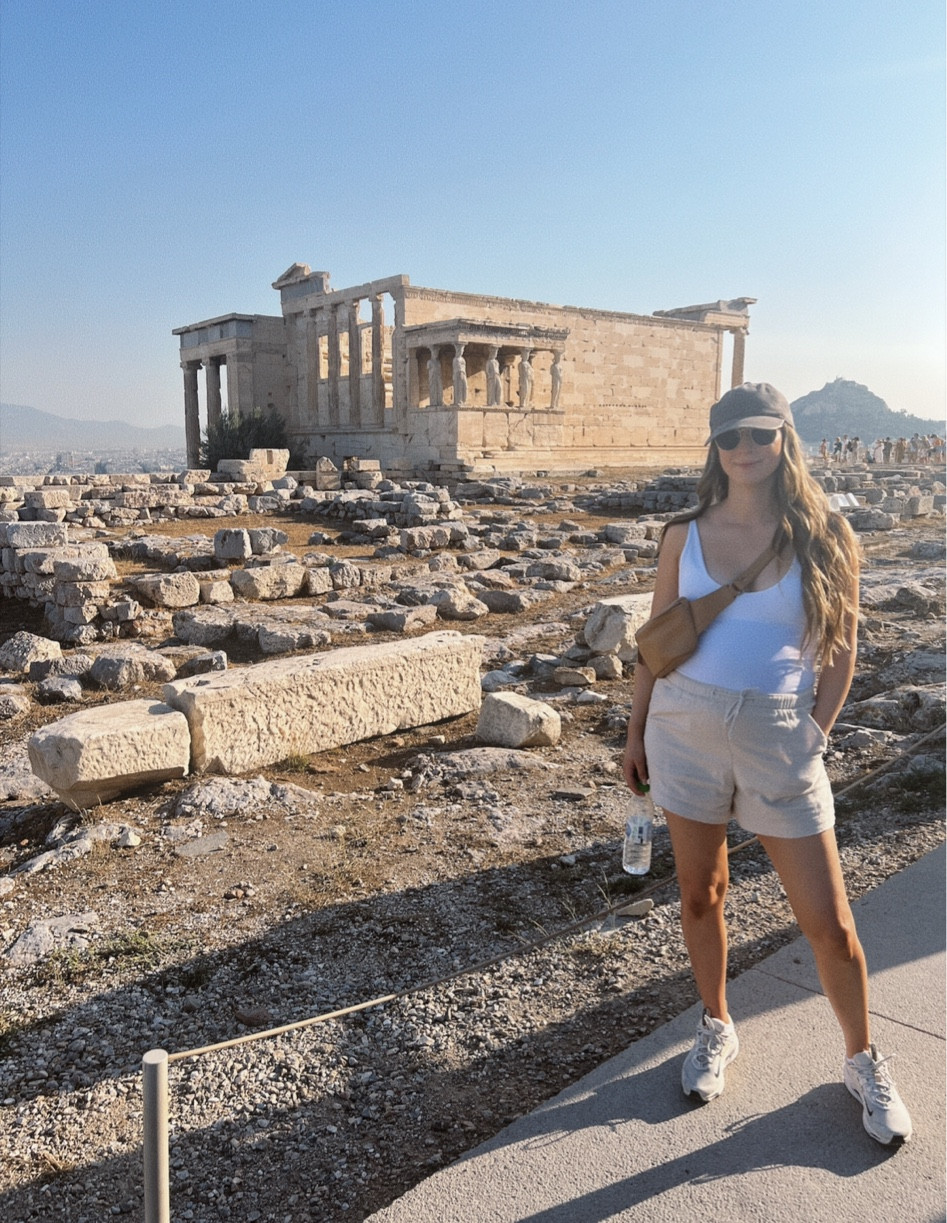 This tank top is SO soft, had a built in bra, and is only $30. So comfortable to wear while traveling! I’m wearing the size small. It’s very stretchy and comfy! 

#LTKFindsUnder50 #LTKTravel #LTKBump