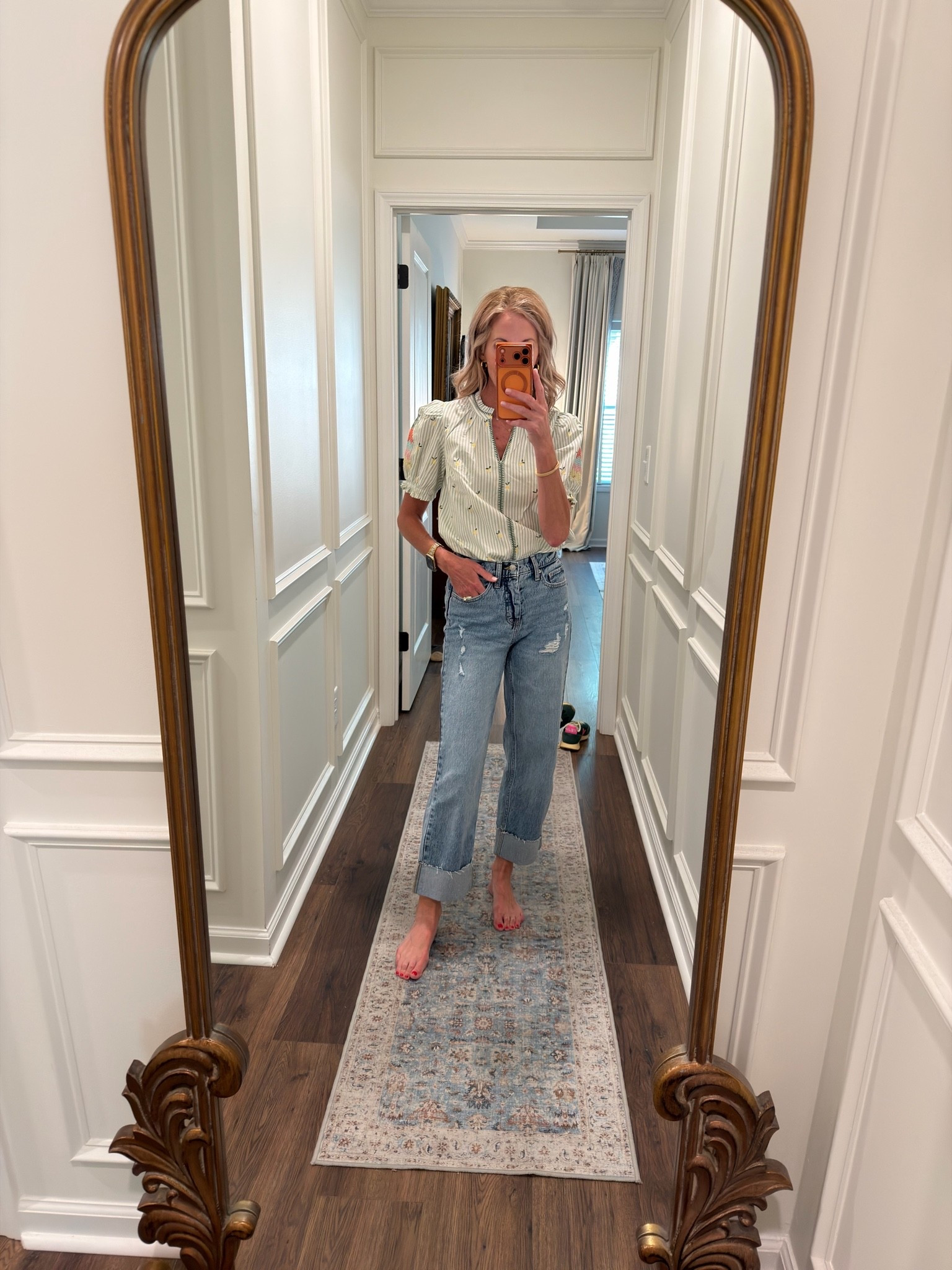 Today’s OOTD cute top from @Belk and my Walmart jeans 

XS top 
0 in jeans.
