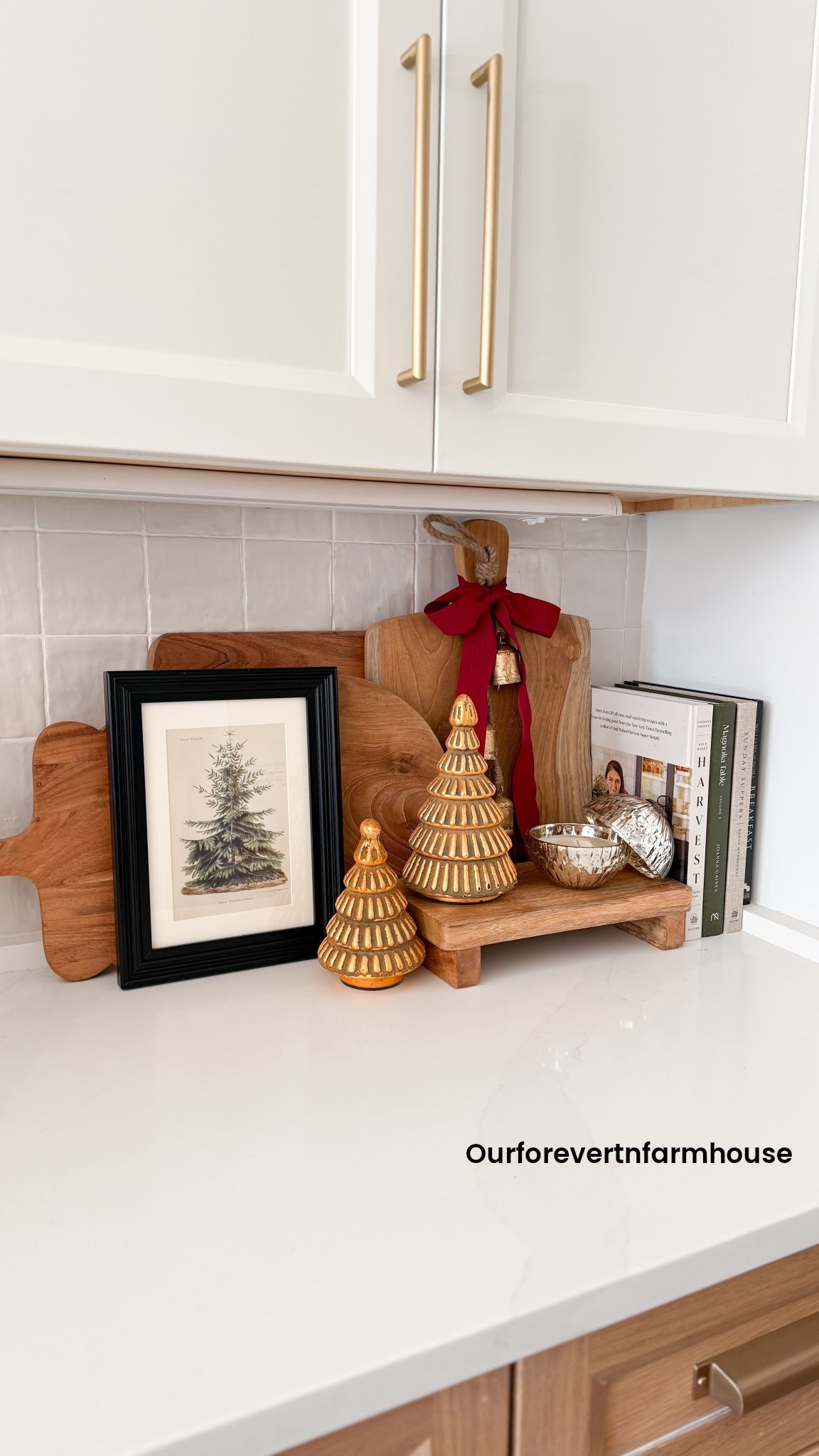 There’s something about Christmas décor that makes home feel warmer, softer, and just a little more magical ✨ The twinkle lights come on, the cozy textures come out, and suddenly the whole house feels like a hug.
I rounded up everything you see here on LTK so you can easily shop the Black Friday sales while you’re getting your own home holiday-ready. It’s truly my favorite time of year, and I hope these little glimpses bring you some inspiration and a whole lot of Christmas cheer. Merry Christmas, friends! 🎄🤍

#LTKGiftGuide #LTKHome #LTKHoliday