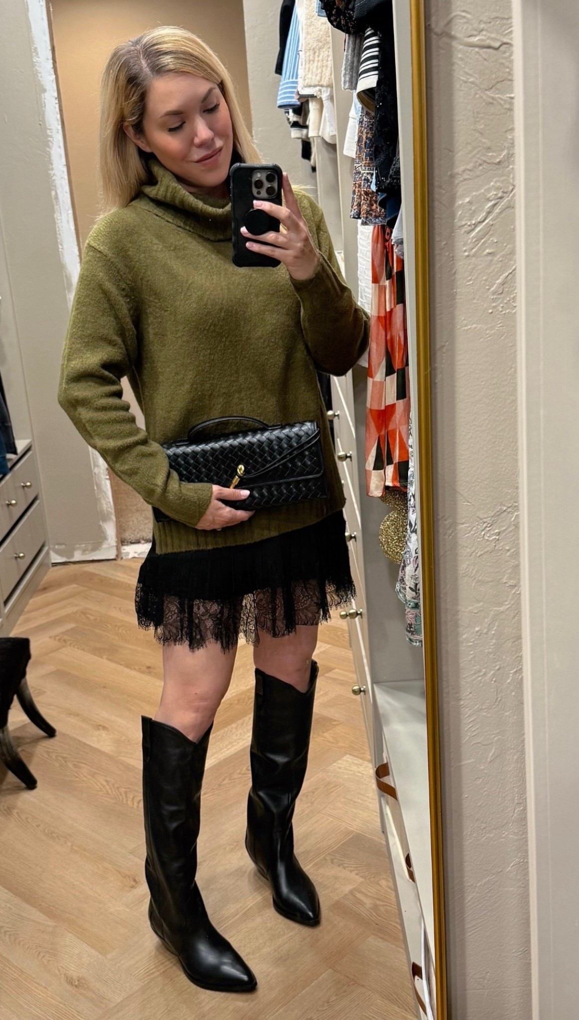 Amazon outfit
Amazon fashion 
Lace skirt
Sweater
Western boots
How to style western boots 

#LTKShoeCrush #LTKFindsUnder50 #LTKItBag