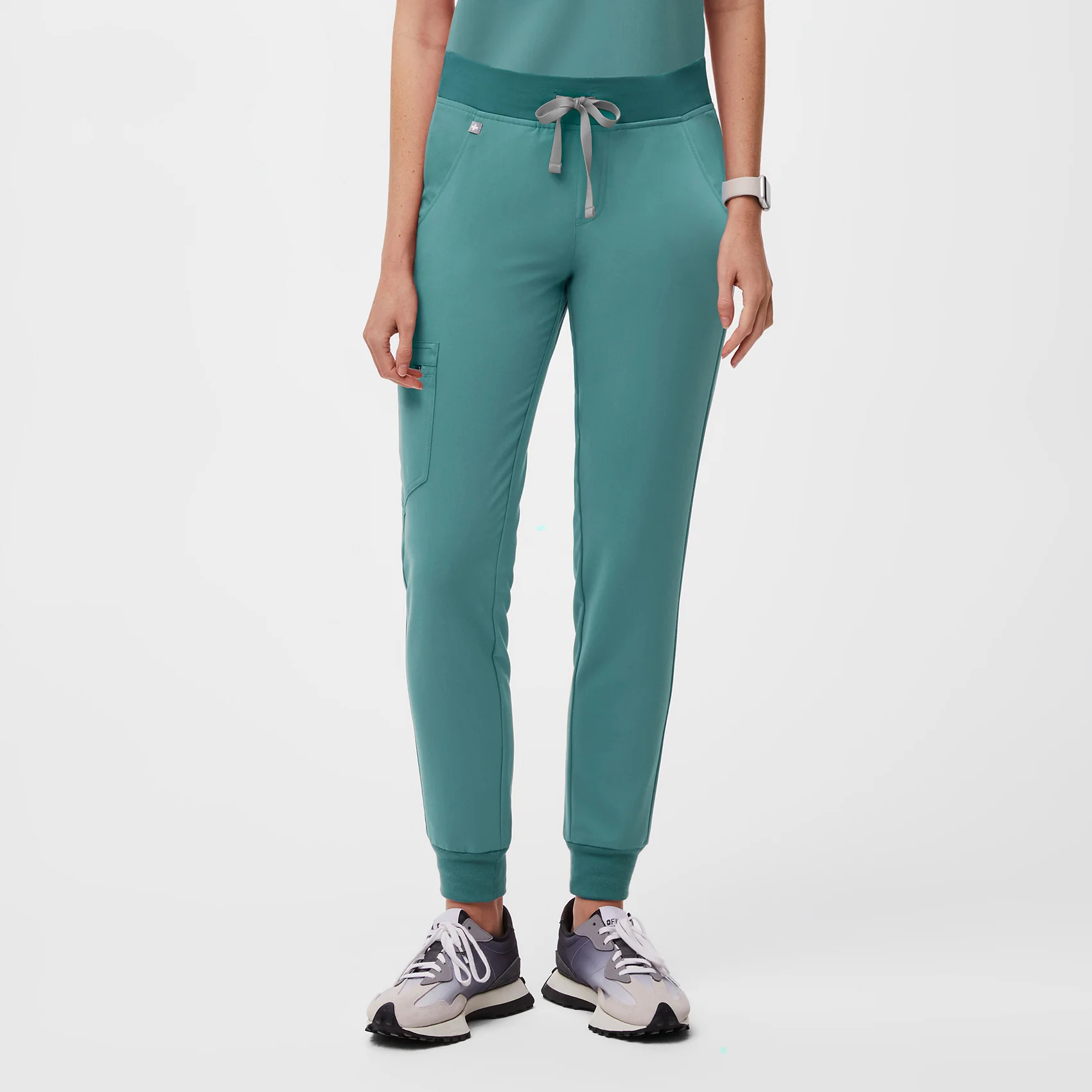 Women's Zamora™ Jogger Scrub Pants - Hydrogreen · FIGS | FIGS