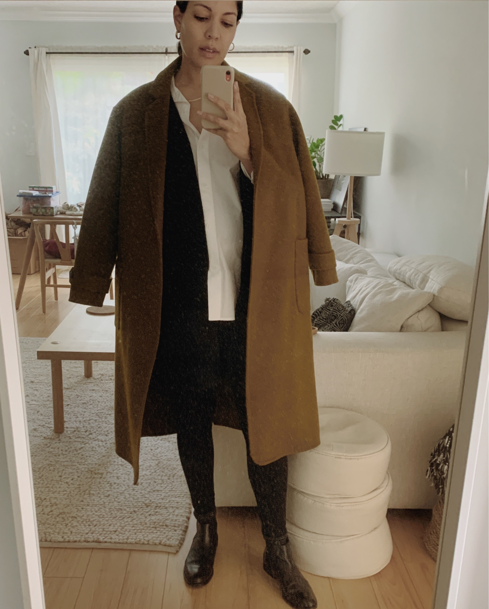 Finally was cold enough to break out my new #sezane wool coat. I am truly in love with this piece 💕

#LTKSeasonal #LTKHoliday #LTKbump