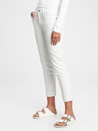 Mid Rise Girlfriend Jeans With Washwell™ | Gap (CA)