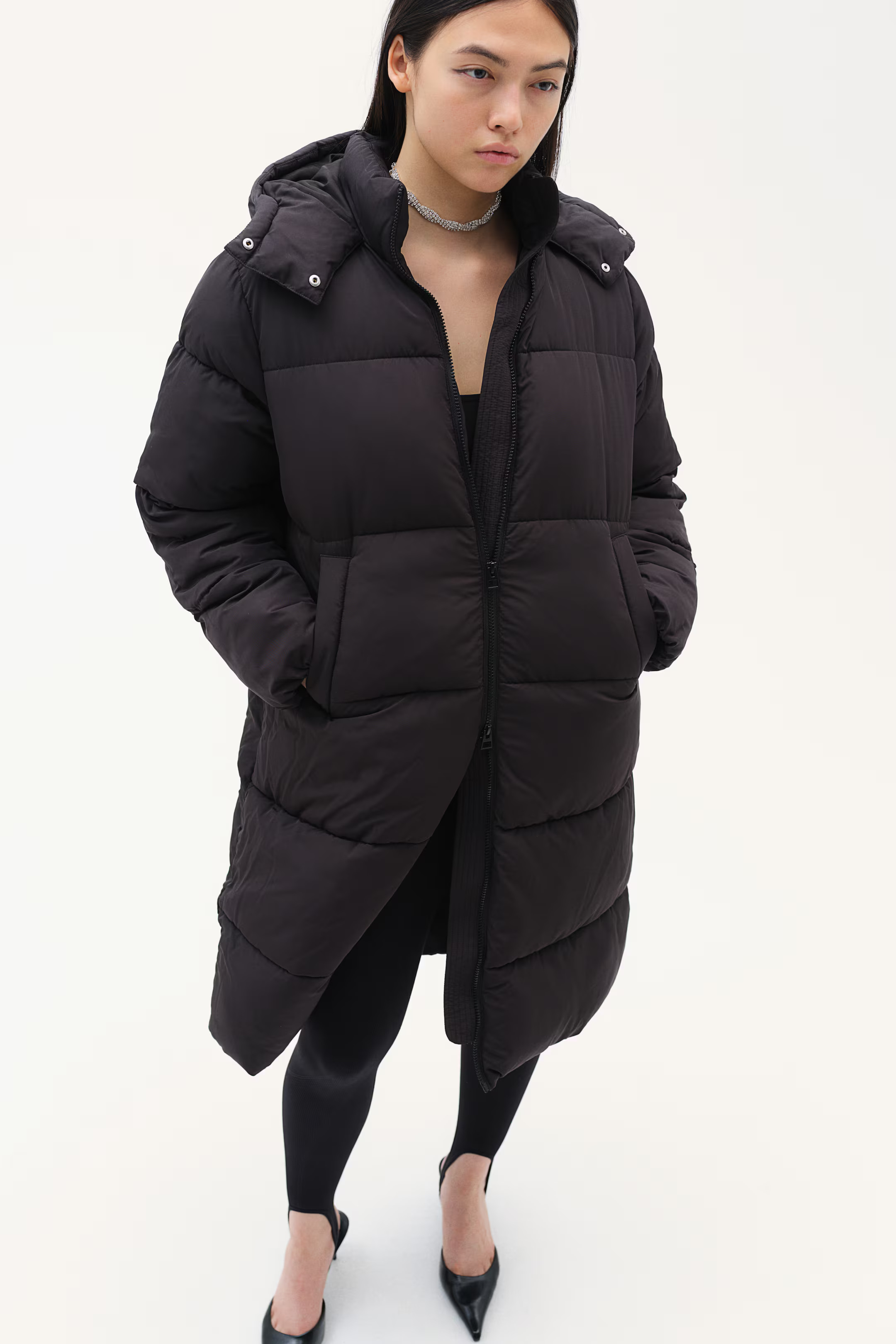 Long puffer jacket - Black - Ladies | H&M GB | H&M (UK, MY, IN, SG, PH, TW, HK)