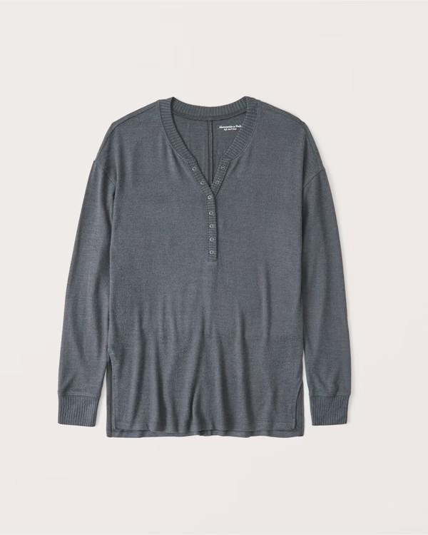 Cozy Oversized Boyfriend Henley | Abercrombie & Fitch (US)