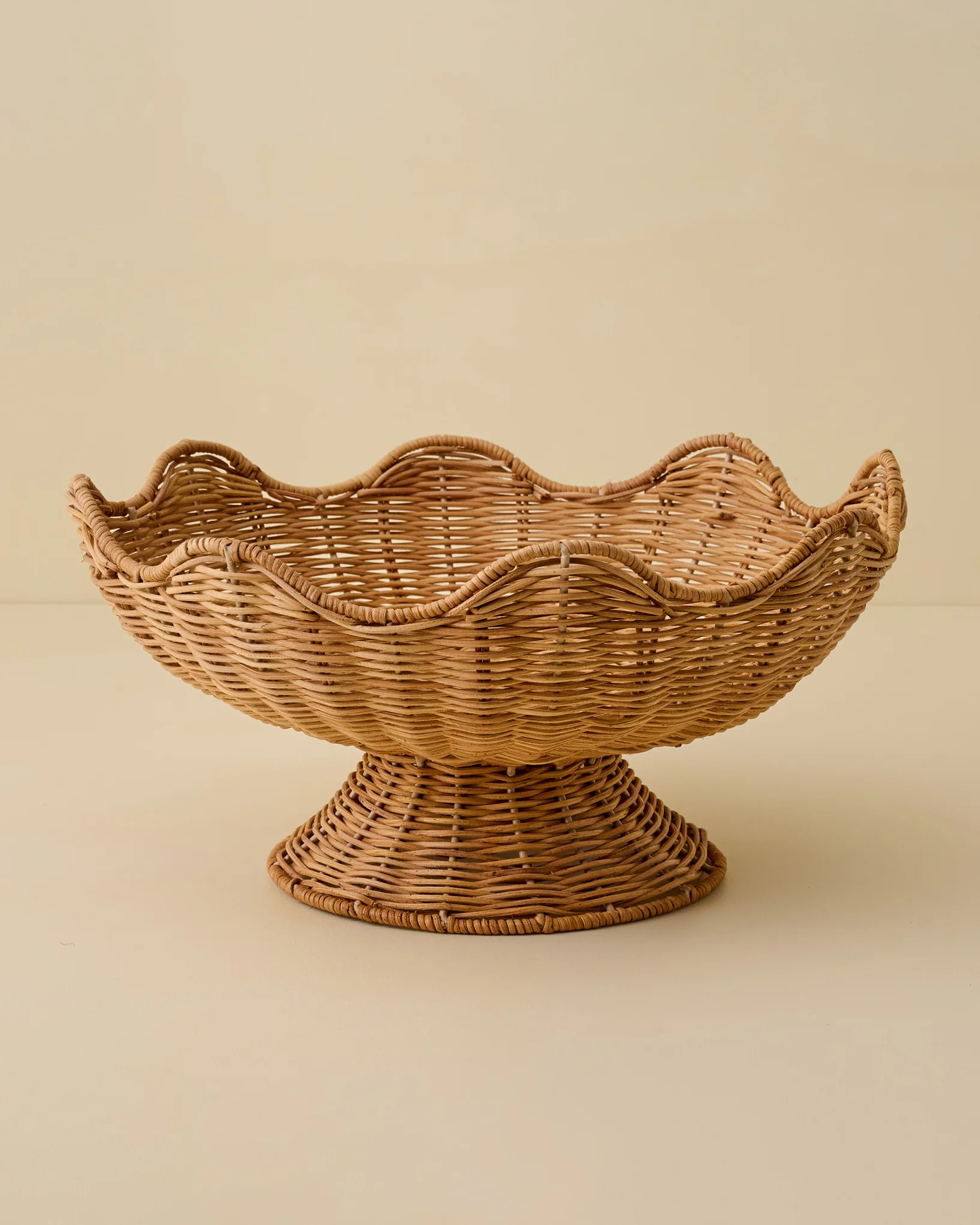 Rattan Scallop Bowl | Magnolia
