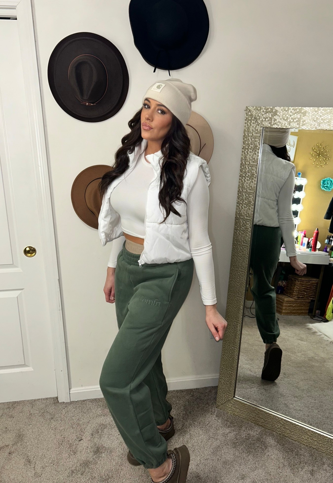 Comfrt Jogger Sweat Pants in the color Forest 🌳 

Visit my link for 15% off !! 
https://comfrt.com/CHELSEA75682


#LTKGiftGuide #LTKdayinmylife #LTKootd