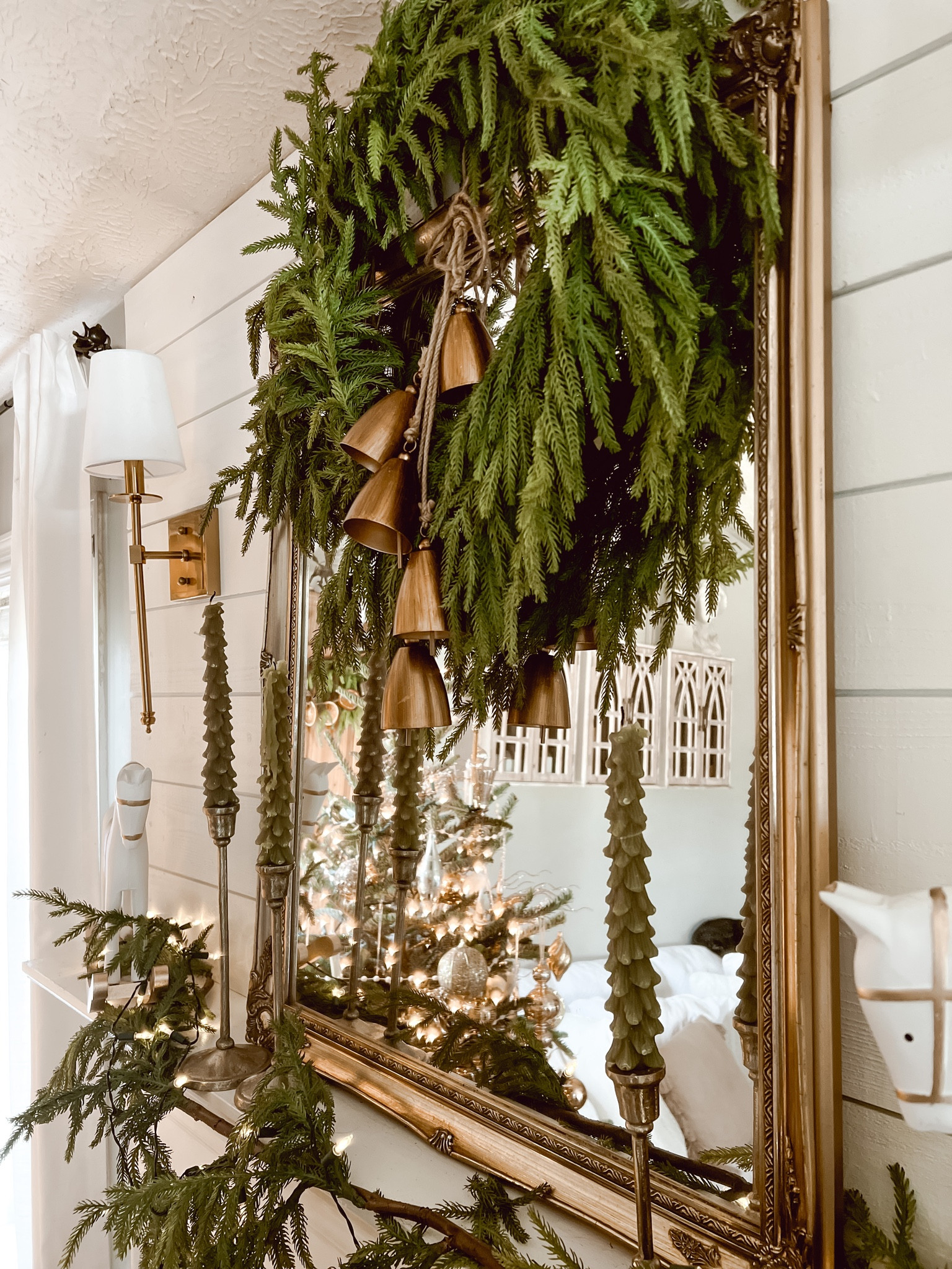 Cozy cottage Christmas wreath! 

#LTKhome #LTKHoliday #LTKSeasonal