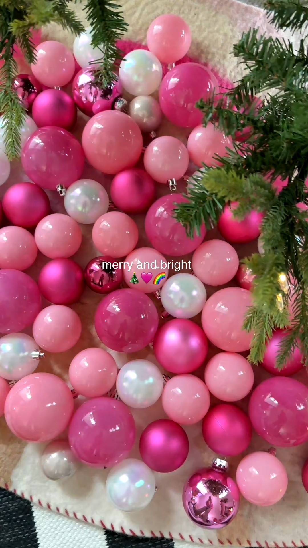 Merry and Bright! 

#LTKHoliday #LTKSeasonal #LTKOver40