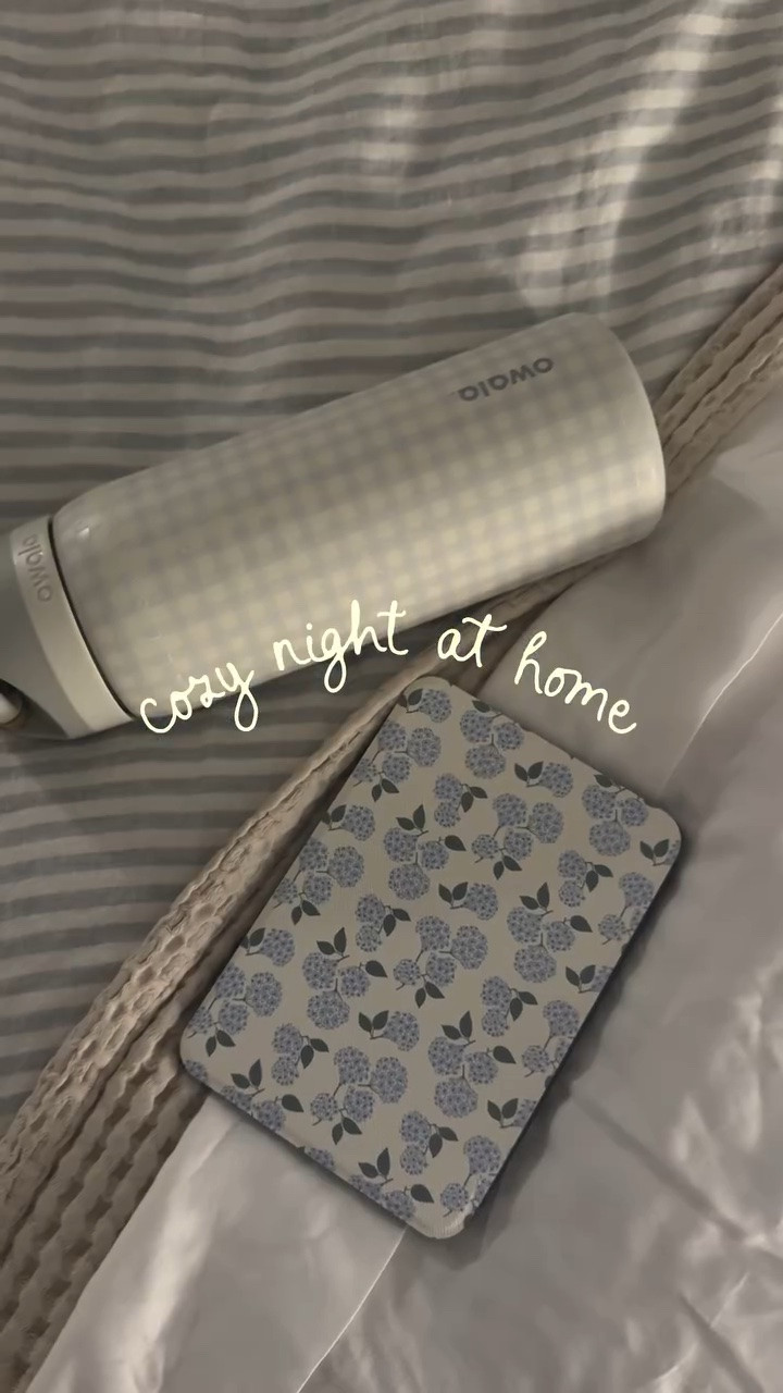 cozy night at home with @thesculptsociety movement & new @primallypure products post everything shower☺️☺️☺️

#cozyathome #cozyvlog #eveningvlog #my5to9after9to5

#LTKselfcare #LTKvlog #LTKHome