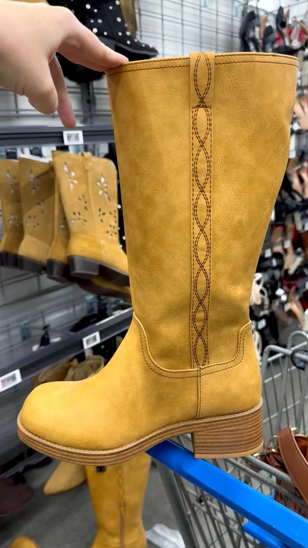 Women’s tall, side zipper riding boot with low heel

#LTKootd