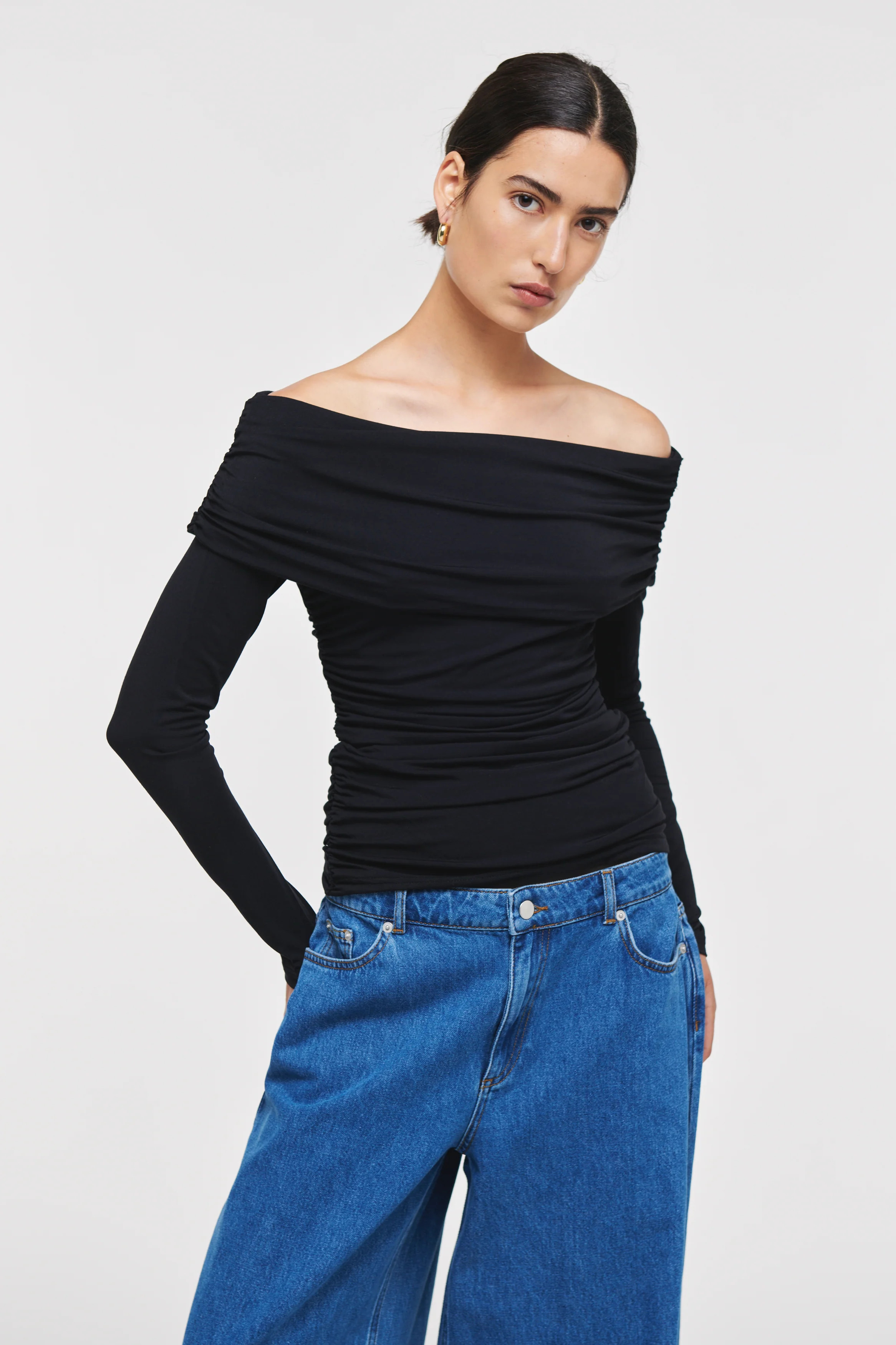 Kassandra | Off The Shoulder Top in Black | ALIGNE | ALIGNE USA