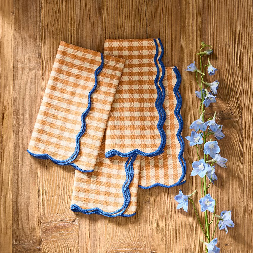 Reese Gingham Scallop Napkins, Set of 4 | GreenRow