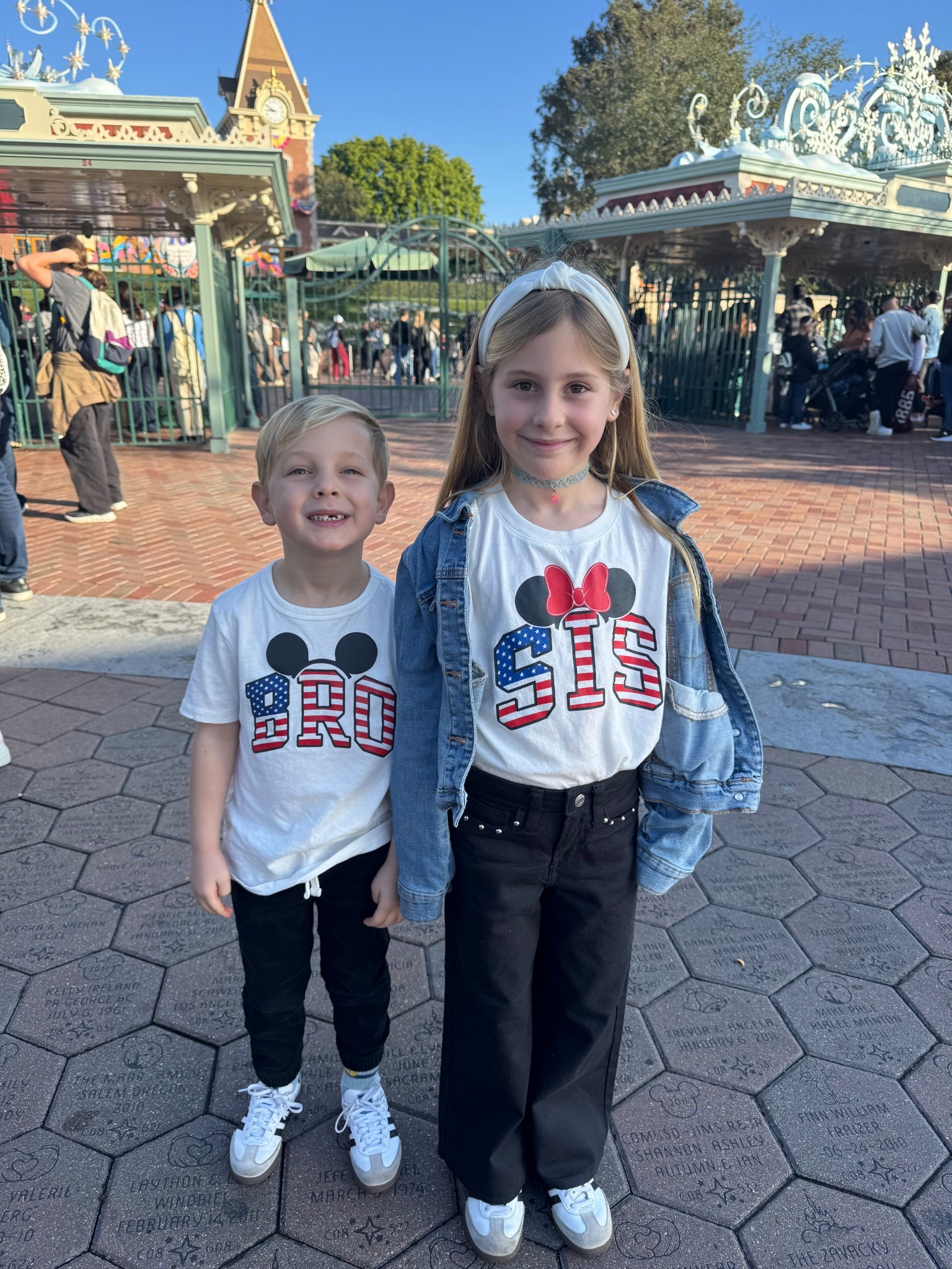 Disneyland ready! GAP Factory had everything we needed

#gap #gapkids #disneyland #disney #familytravel

#LTKKids #LTKdayinmylife #LTKSaleAlert
