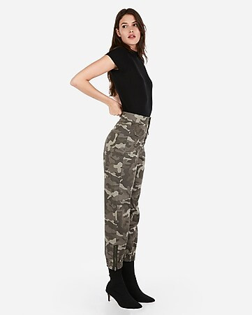 Mock Neck Tee | Express