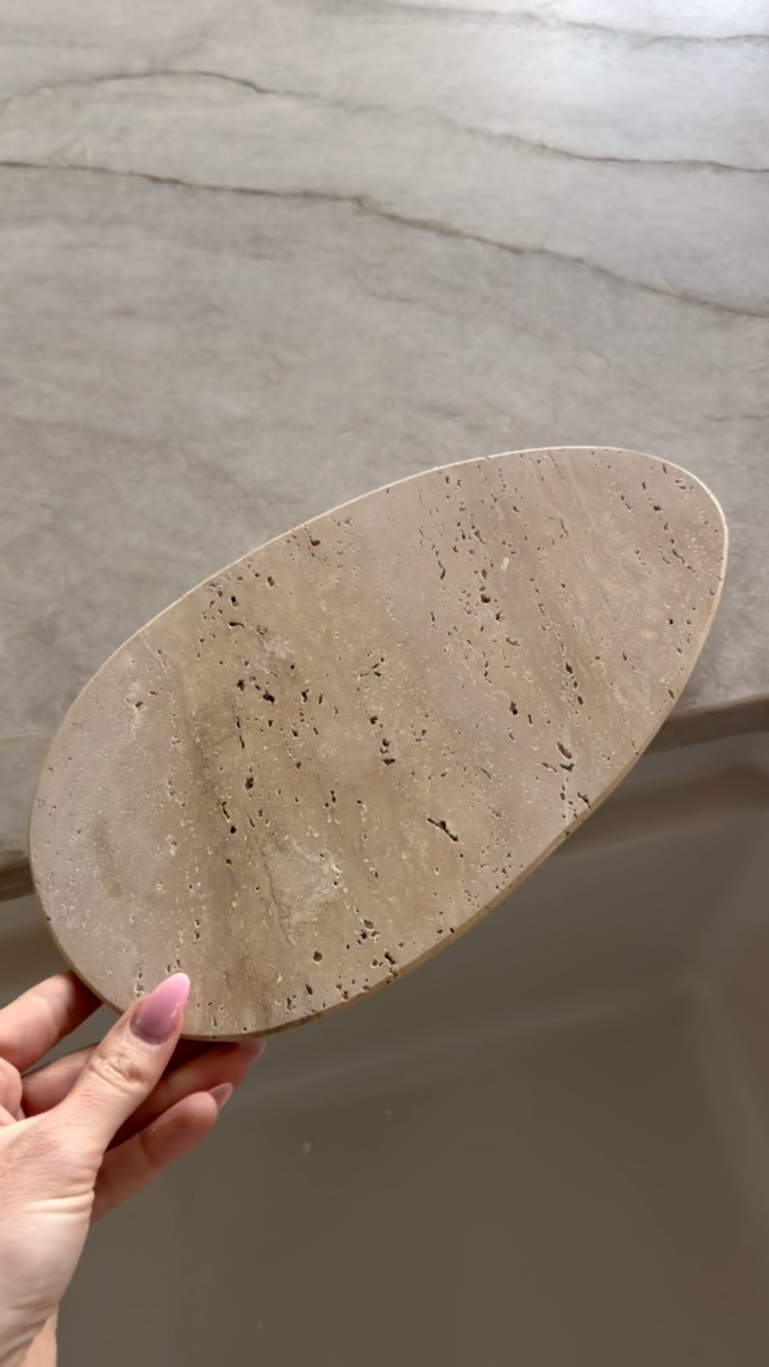 New kitchen find! Perfect for your soaps, a candle, or little brush

Home, home decor, home finds, home accents, soap dish, travertine, tray, kitchen decor, kitchen sink, bathroom sink, neutral home, modern home, organic home

#LTKHome #LTKSeasonal