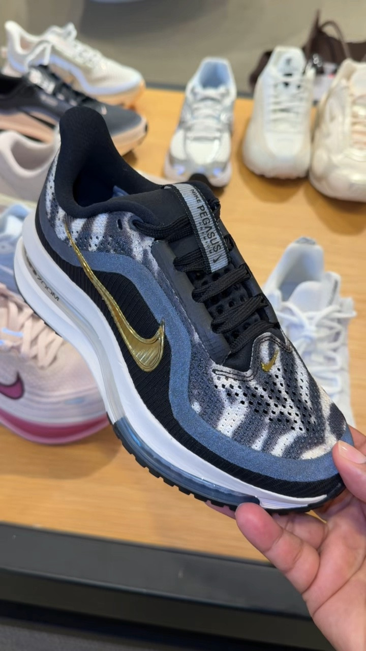 Nordstrom just dropped the new Nike Zoom Pegasus and they are so good in person 👀✨
Lightweight, sleek, and actually cute enough to style with everyday outfits — not just for workouts.

If you’ve been looking for a comfortable sneaker that still looks elevated, this is the pair. Linked in my LTK.

#LTKshoes #NikePegasus #NordstromFinds #SneakerStyle #EverydaySneakers #ComfortableAndCute #RunningShoesStyle #AthleisureLooks #LTKfitness #SneakerFinds