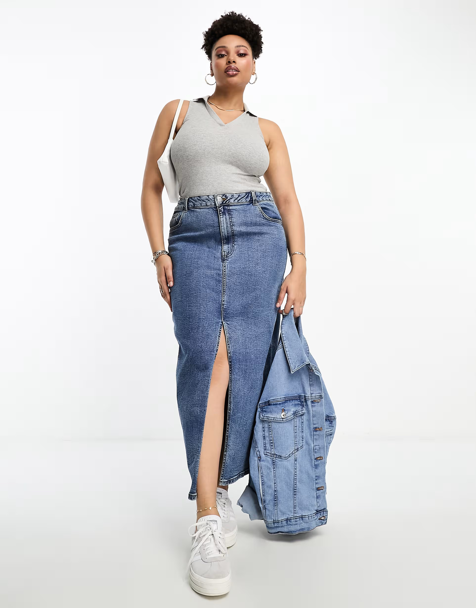ASOS DESIGN Curve denim maxi skirt with split hem in midwash | ASOS (Global)