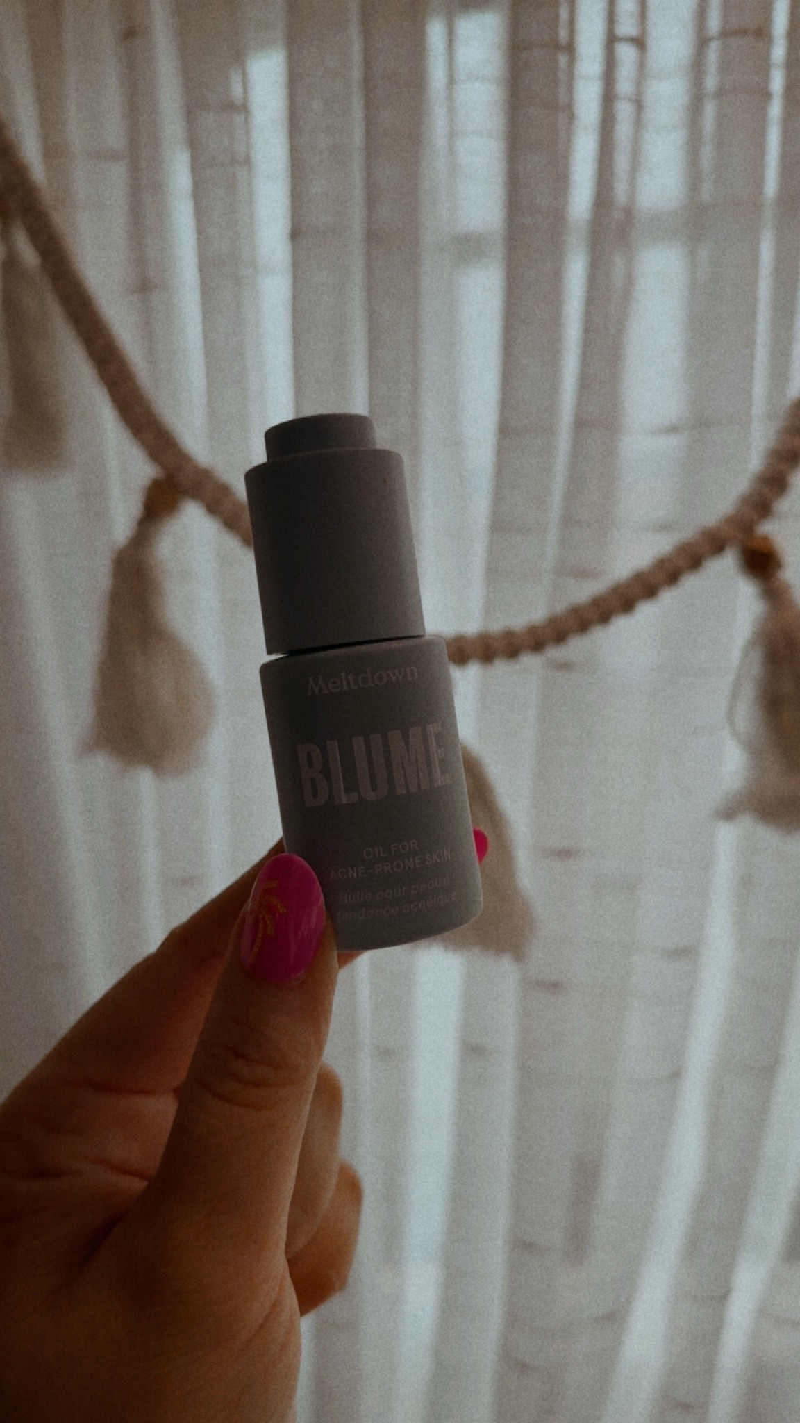 My honest thoughts after testing the Blume Acne Oil 🤍 This one definitely has a strong eucalyptus smell, so that’s something to know going in! It also leaves my skin a little tacky after applying, but I’ve been enjoying testing it out and seeing how my skin responds ✨ Blume skincare | Blume Acne Oil | Blume acne oil | acne oil | facial oil | face oil | acne prone skin | blemish prone skin | acne skincare | blemish care | eucalyptus skincare | skincare oil | targeted skincare | acne routine | skincare routine | skincare review | honest skincare review | skincare results | skincare testing | new skincare | skincare finds | beauty finds | acne friendly skincare | clear skin journey | skincare routine update | healthy skin | nighttime skincare routine | skincare essentials

#LTKselfcare #LTKBeauty #LTKmorningroutine