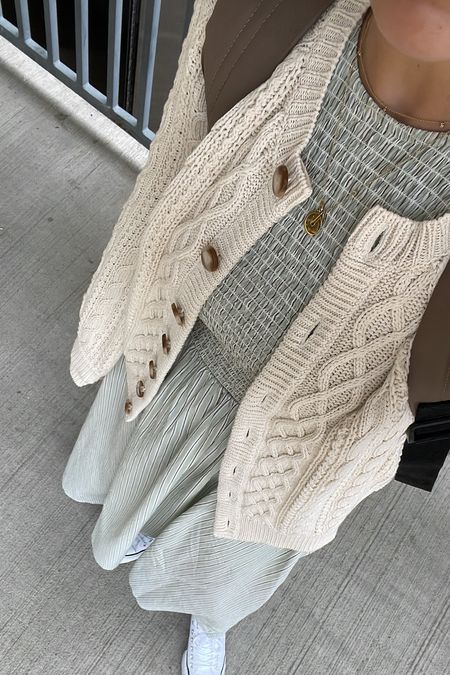 outfit linked 🫶🏼

#LTKStyleTip #LTKWorkwear #LTKxMadewell