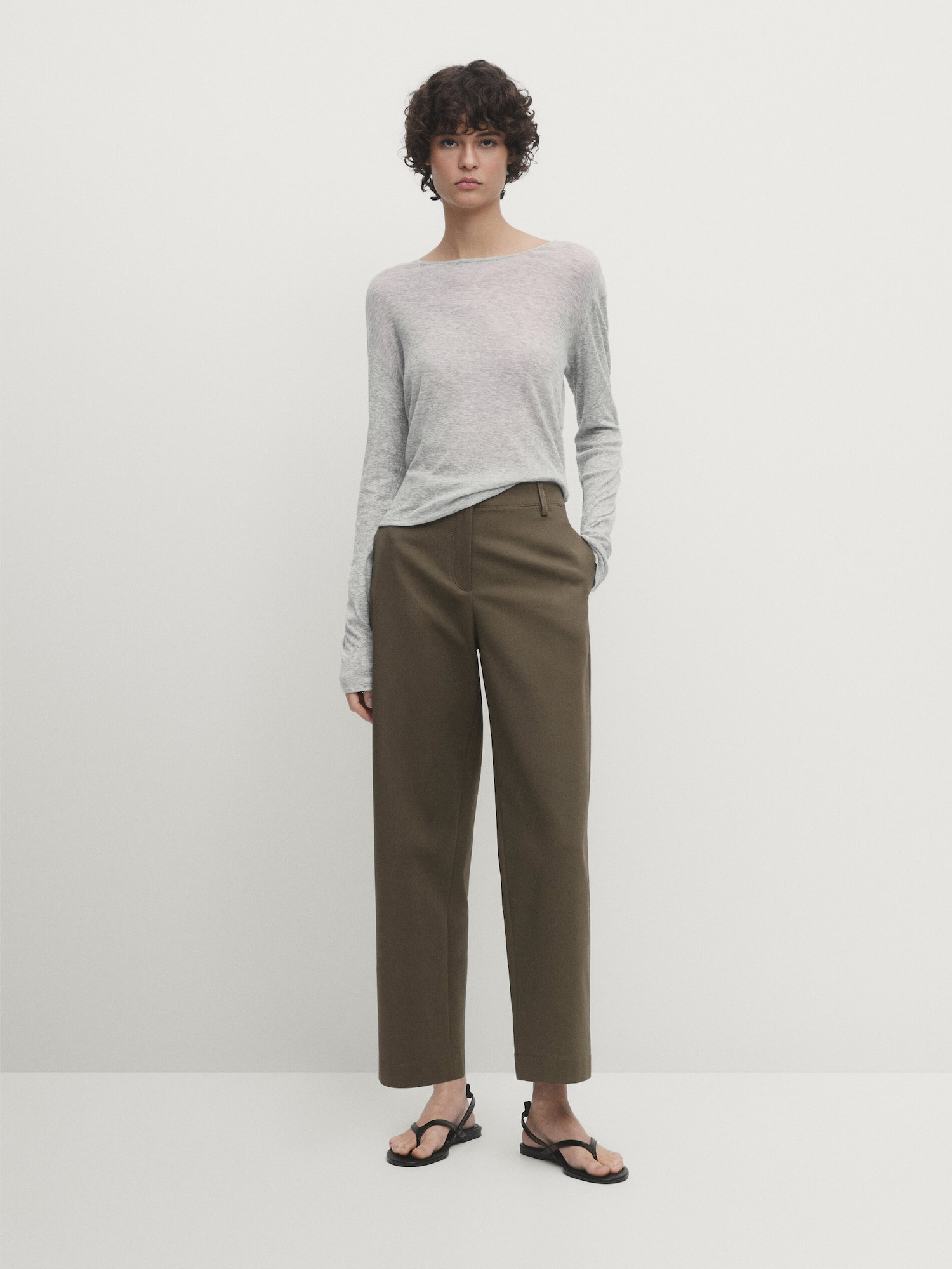 Cotton blend cropped straight-fit trousers | Massimo Dutti UK