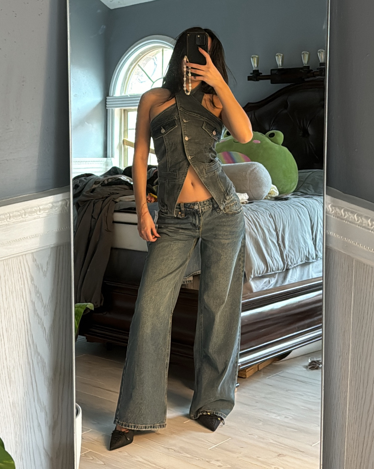 My favorite pair of jeans size 24

#LTKHome #LTKVideo #LTKFallSale