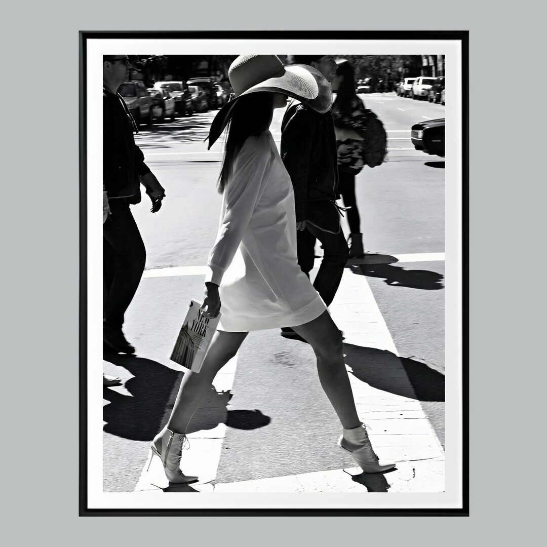 NYC Fashion Print, Chic Woman Street Style, Urban Wall Art (digital Download) - Etsy | Etsy (US)
