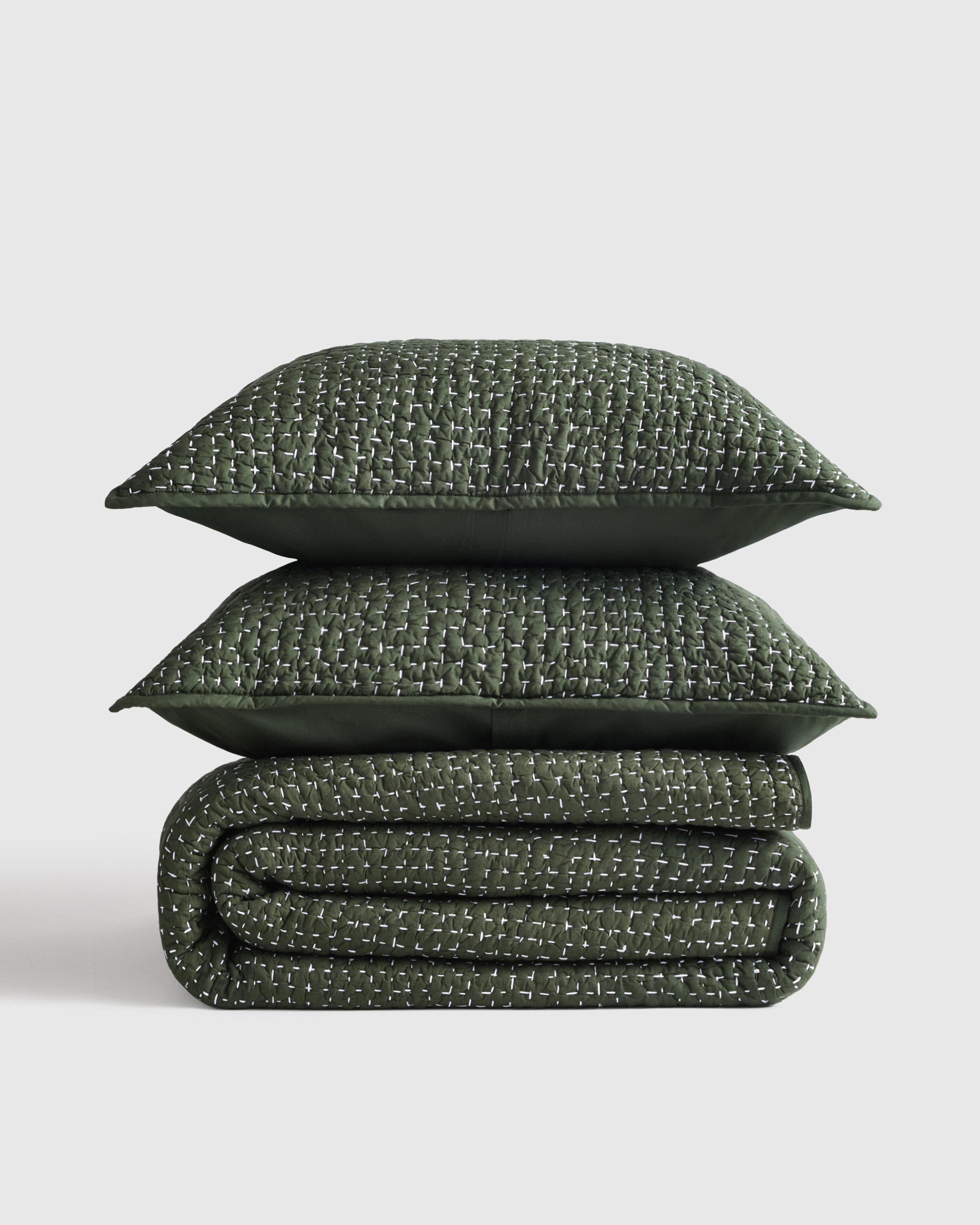 Quince | Hand Stitched Quilt Set in Pine, Size Twin, Organic Cotton | Quince