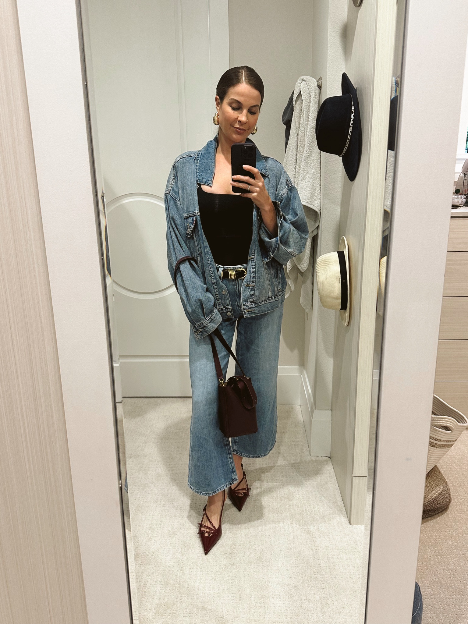 Heavy on #denimondenim this fall 

#LTKOver40 #LTKFindsUnder100 #LTKFallSale