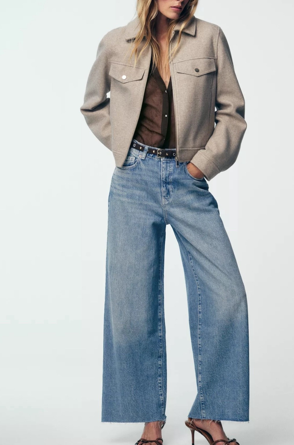 These cropped jeans are perfect for shorter girlies. Would be so cute with suede boots. Also love the crop jacket. A great piece to wear with trousers as well. 

#LTKSeasonal #LTKStyleTip #LTKOver40