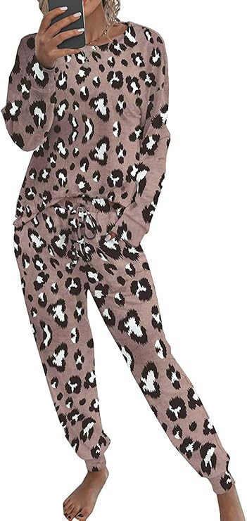LOGENE Women's Pajamas Set Long Sleeve Sweatshirt and Long Pants Loungewear Sets Sleepwear with P... | Amazon (US)