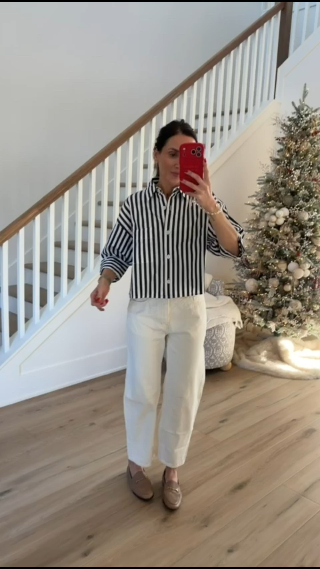 Madewell 40% off your purchase, code EXTRA. Transitional outfit, early spring outfit, cropped shirt, barrel leg jeans, annabrstyle.

#LTKOver40 #LTKSaleAlert #LTKFindsUnder100