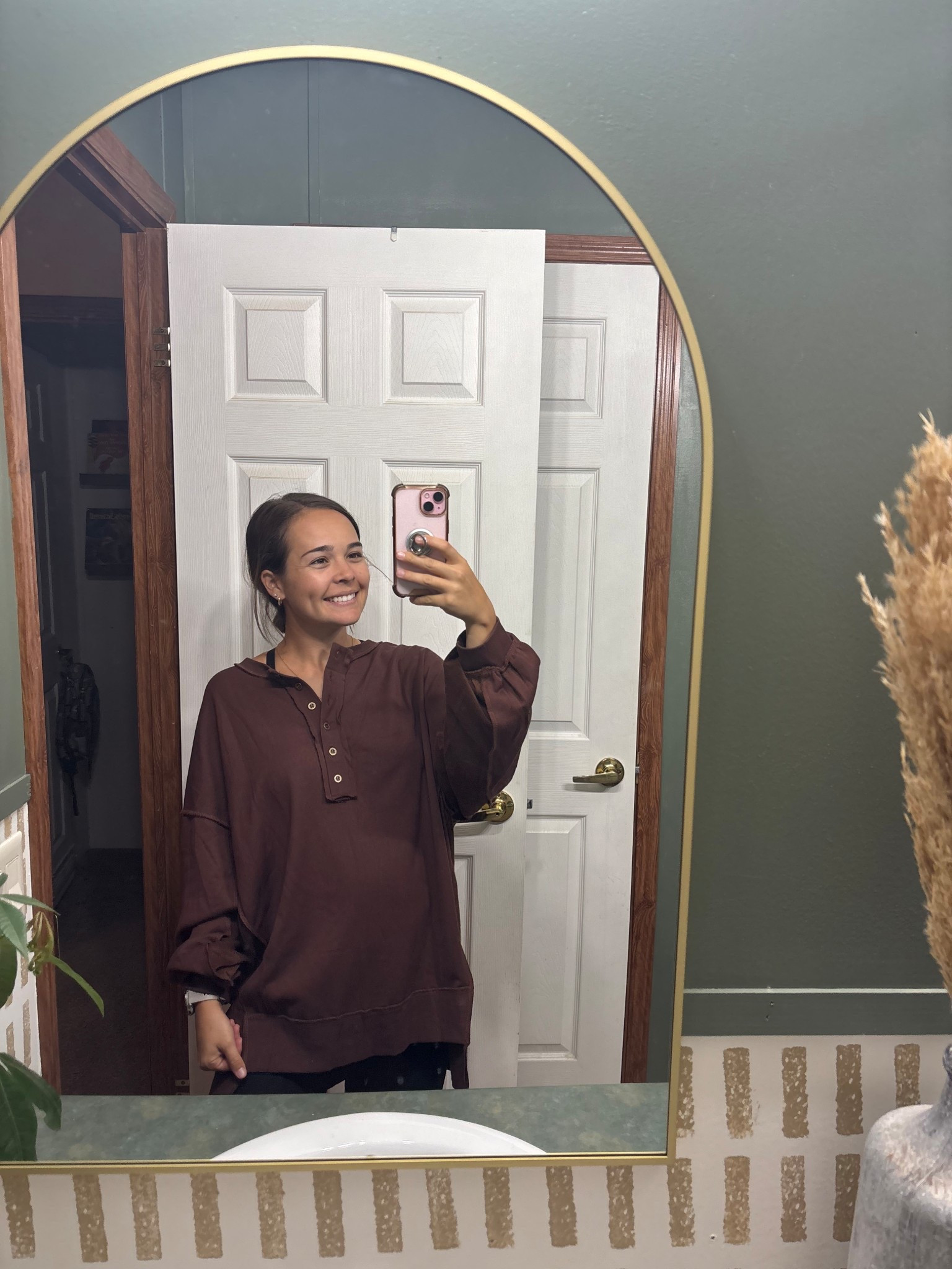 Amazon sweatshirt 

#LTKSeasonal #LTKSaleAlert #LTKGiftGuide