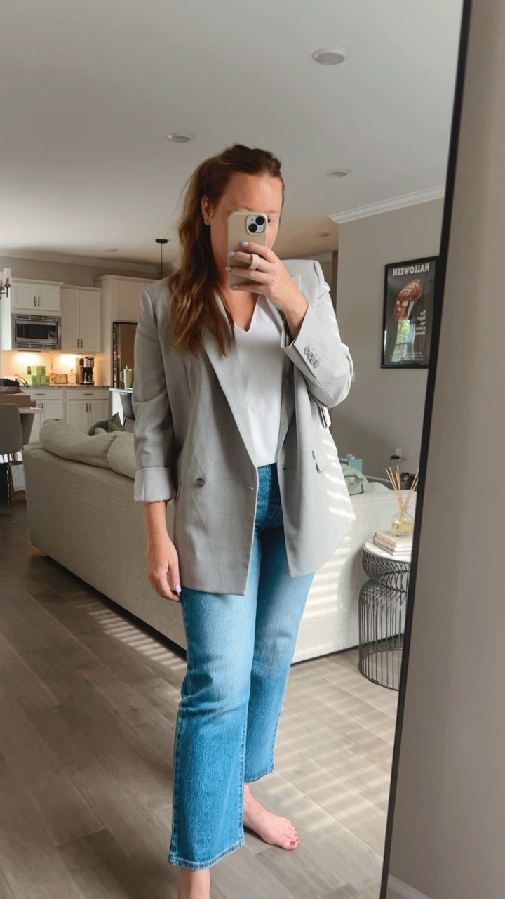 Great oversized blazer - I’m wearing a small 
White tank shell top - tts wearing a medium. (Comes in mint, black and ivory as well)
Levi straight leg jeans - tts wearing a 28

#LTKFindsUnder100 #LTKVideo #LTKWorkwear