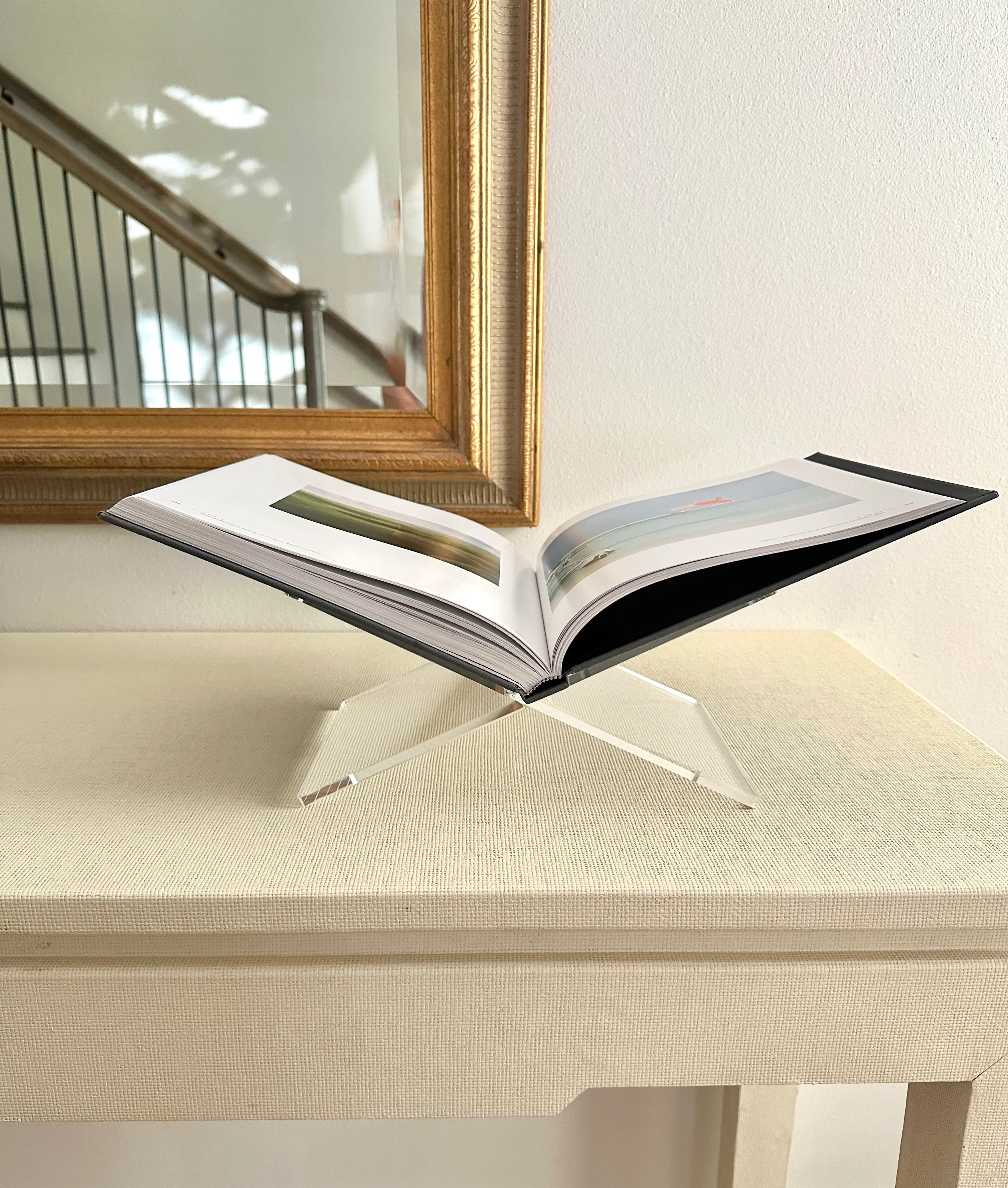 Acrylic Bookstand | Lou Collection