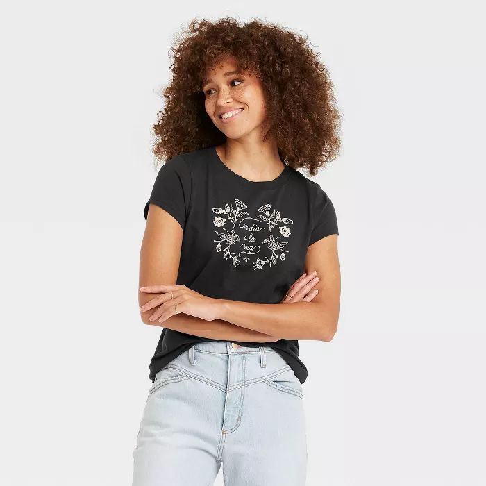 Women's Short Sleeve Graphic T-Shirt - Universal Thread™ | Target