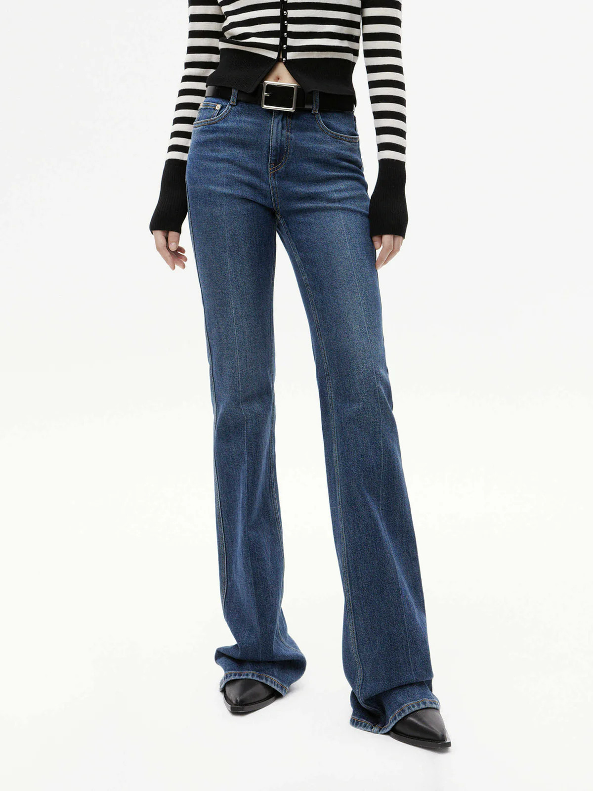 MO&Co. Women's High Waisted Dark Blue Flared Jeans 70s | MO&Co.