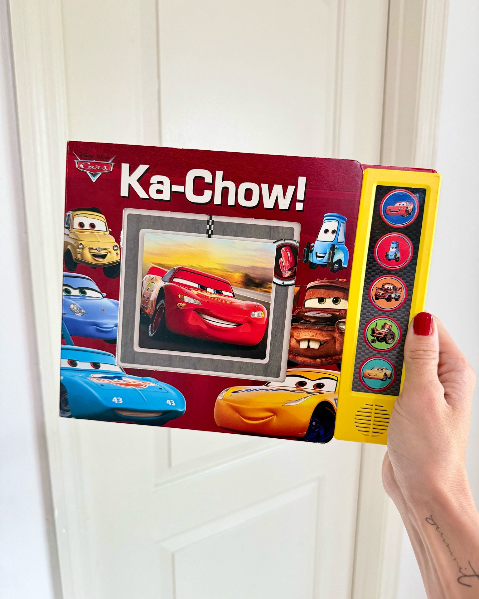 Calling all Cars fans!! 🏁🚗
If your little one is OBSESSED with Lightning McQueen, you NEED to see this haul. These Pixar Cars interactive books are part book, part toy, and 100% the reason my son has been quiet all afternoon