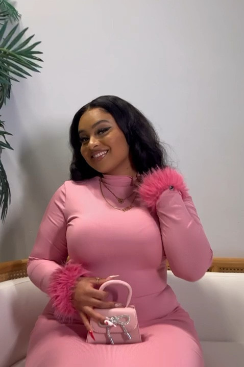 The perfect Valentine’s Day outfit 💕

#LTKmidsize #LTKFashionMonth #LTKbeauty