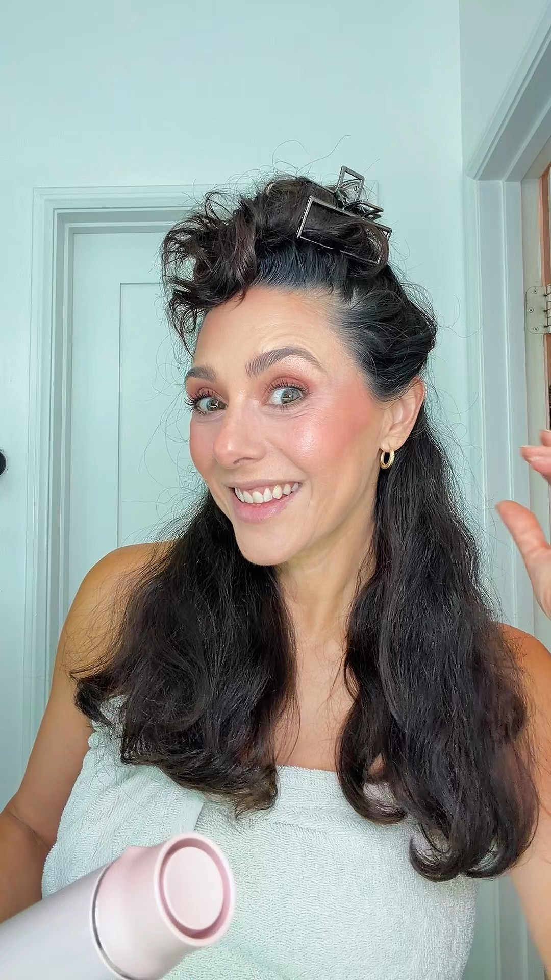 Testing my new T3 curling iron 🤍✨

Come curl my hair with me and let’s see how these curls turn out! I’m still deciding if I’m obsessed… 👀

Sharing the tools I’m using on LTK!

Comment DETAILS to get the links 💕

#LTKBeauty #LTKOver40 #LTKdayinmylife