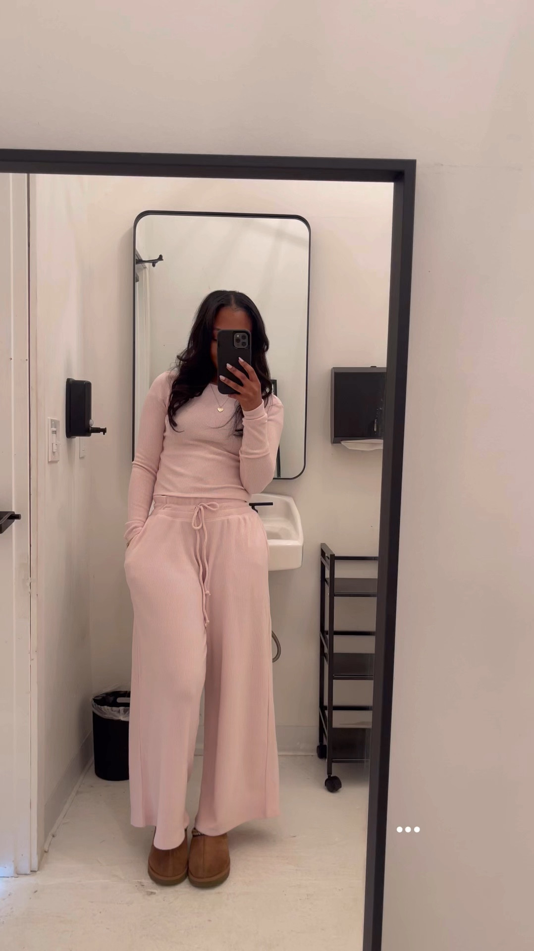 Todays work look 

#LTKActive #LTKFindsUnder50 #LTKSpringSale