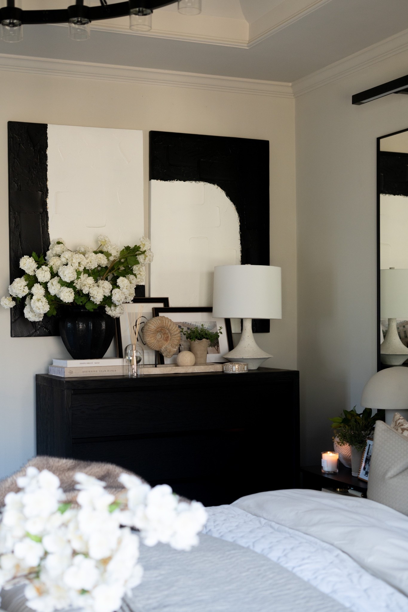 OMG! I love this dresser space so much! The hydrangeas, the diffuser, the ammonite all combine for the coziest of spaces!



#LTKSeasonal #LTKSpringSale #LTKHome