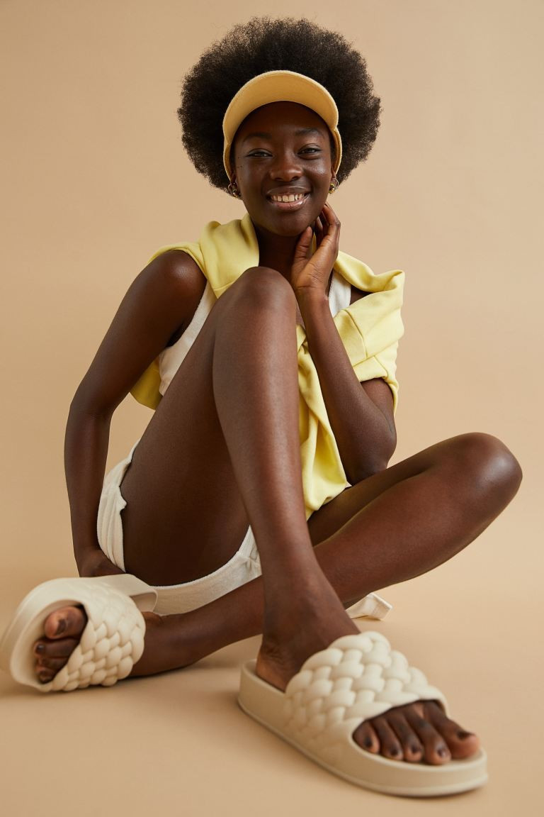 Beige | H&M (US + CA)