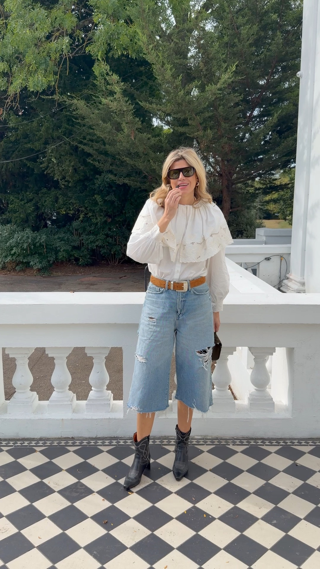 Sezane blouse, western boots, savette bag, zara jorts, zara denim shorts, savette bag, Lagence belt

#LTKuk #LTKFashionMonth #LTKautumn