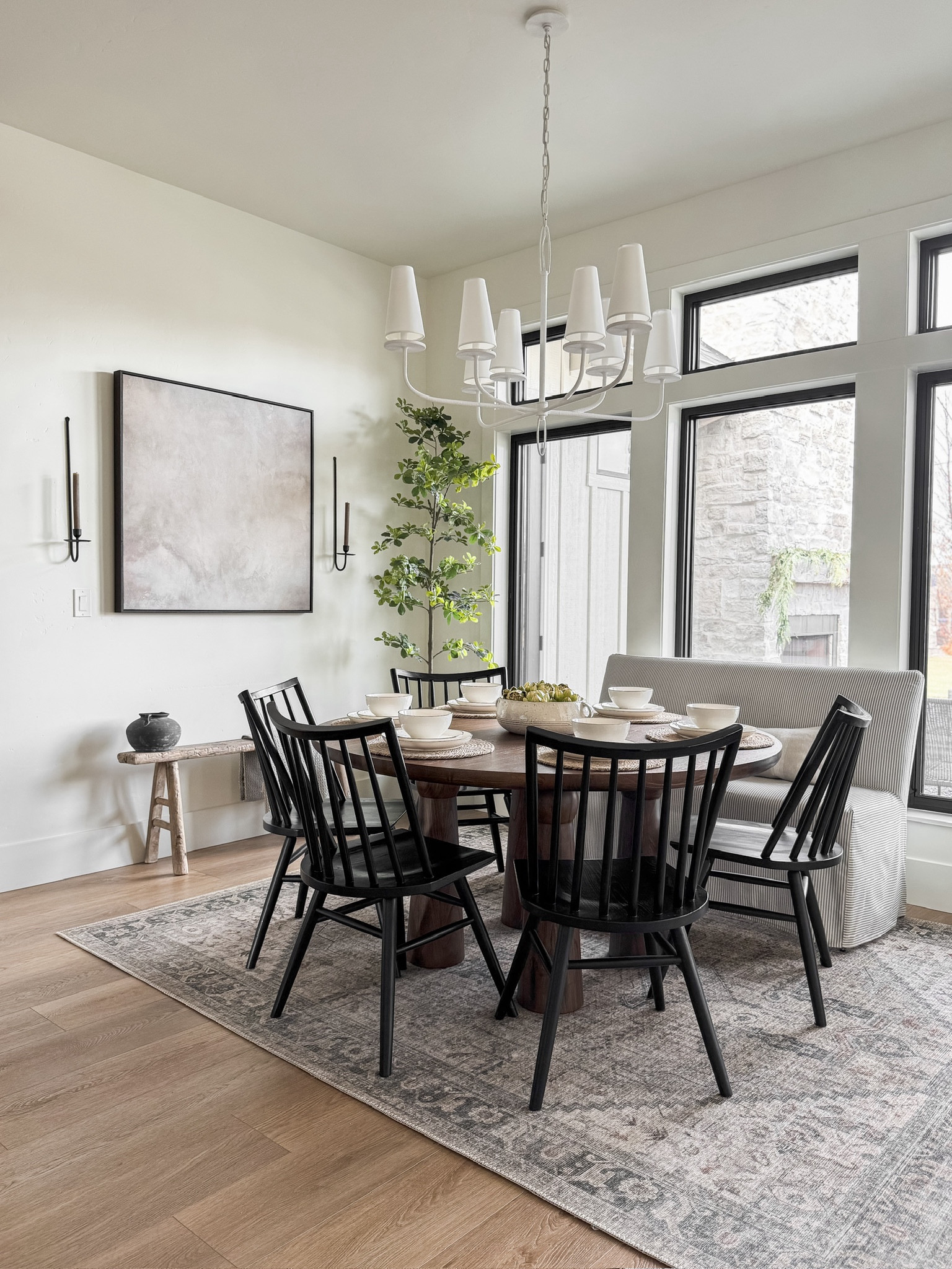 So many of you are loving my new striped settee I added to our dining room! I linked below two similar styles if you’re wanting to create the look for less! 

#LTKHome #LTKStyleTip