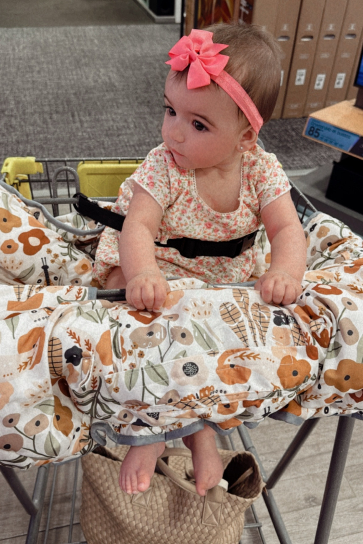 Shopping cart cover for babies. 
#baby #babygirl #babygear #essentialsforbaby #amazon #amazonbaby #amazonfinds #babybows

#LTKFindsUnder50 #LTKKids #LTKBaby