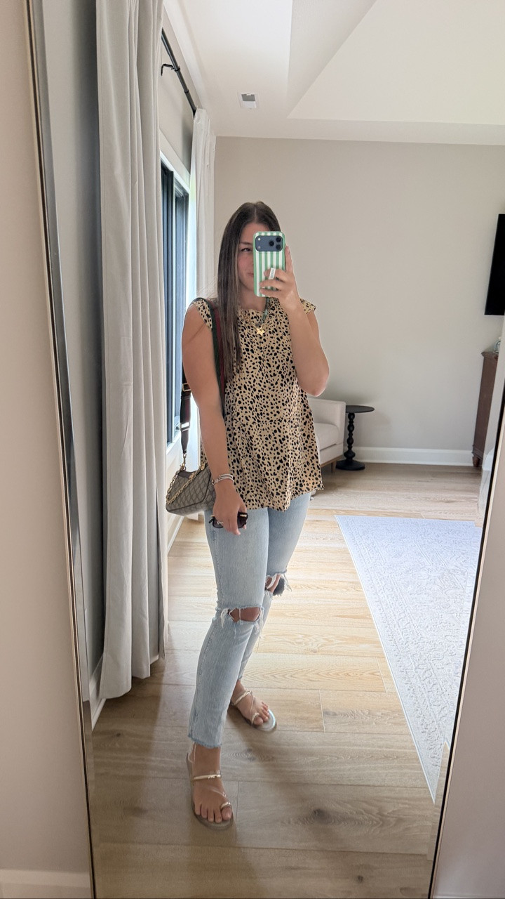 How adorable is this little peplum top?! 💕 comment SHOP for links! 💋

#lifeandstyleblogger #casualstyle #momstyle #amazonfashionfinds