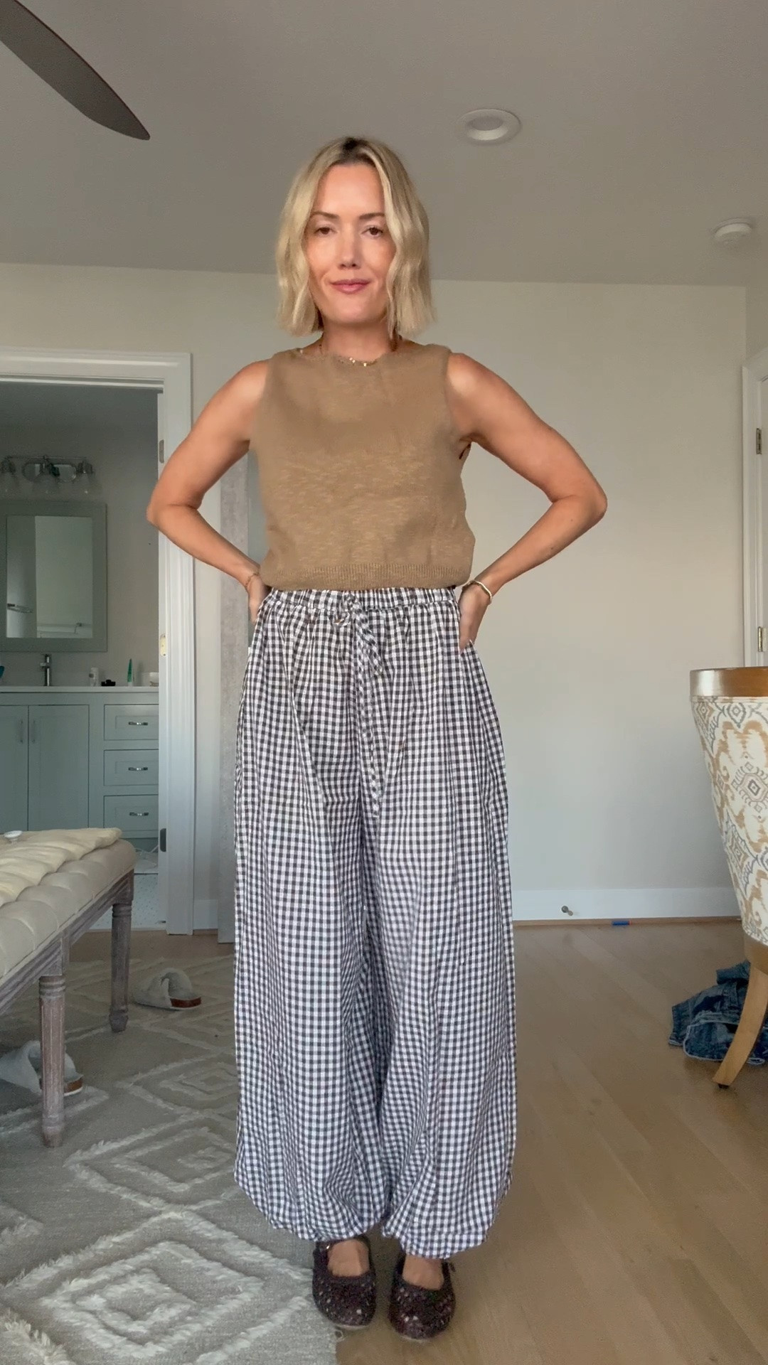 Love these balloon pants and cropped tank lightweight top

Fall outfit - easy outfits for fall

@Commense

#LTKPetite #LTKgrwm #LTKootd